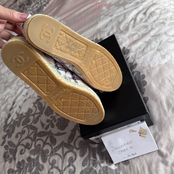 CHANEL Black Espadrilles Classic Elegance - Picture 6 of 11